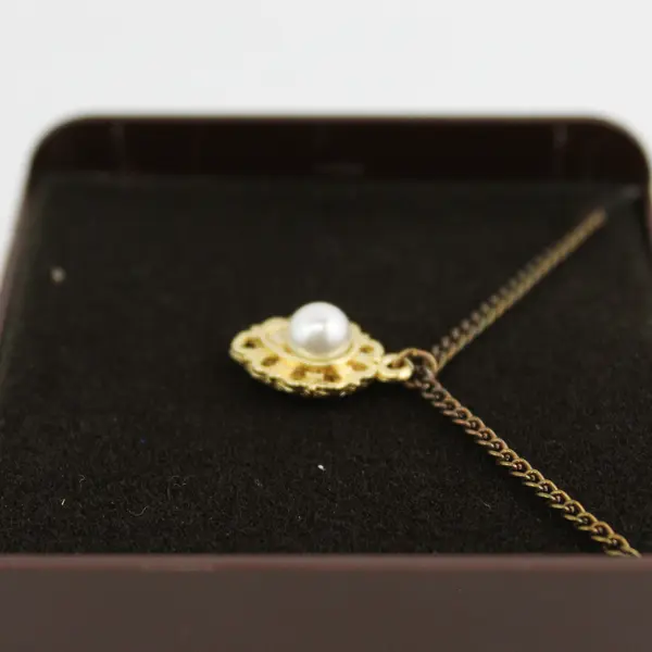 Ronte Of Hollywood Simulated Pearl And Diamond Filigree Pendant Necklace 