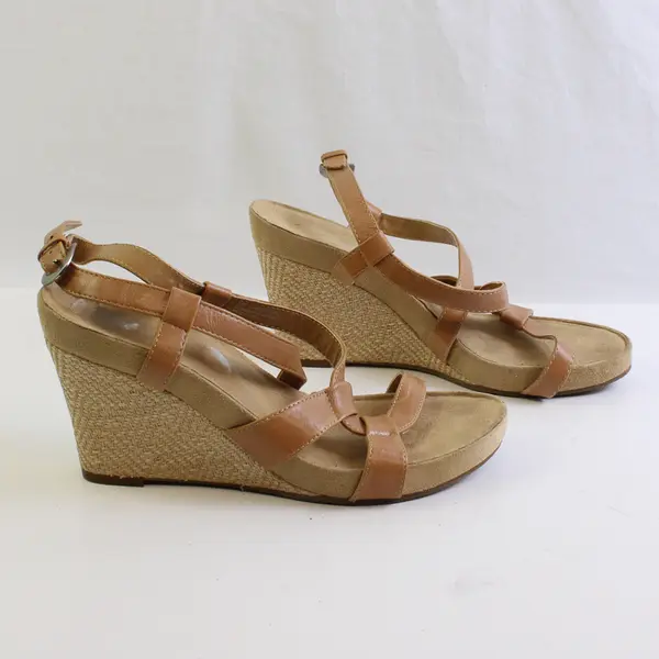 Aerosoles Beige Strappy Slingback Wedge 4" Heel Sandal Women's 10W