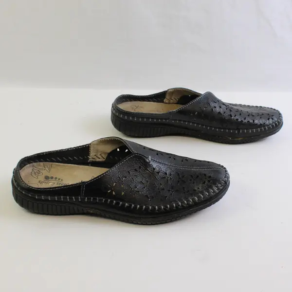 Spring Step Black Leather Floral Pattern Parre Slip On Clog/Sandal Women's 39