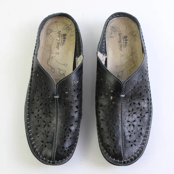 Spring Step Black Leather Floral Pattern Parre Slip On Clog/Sandal Women's 39