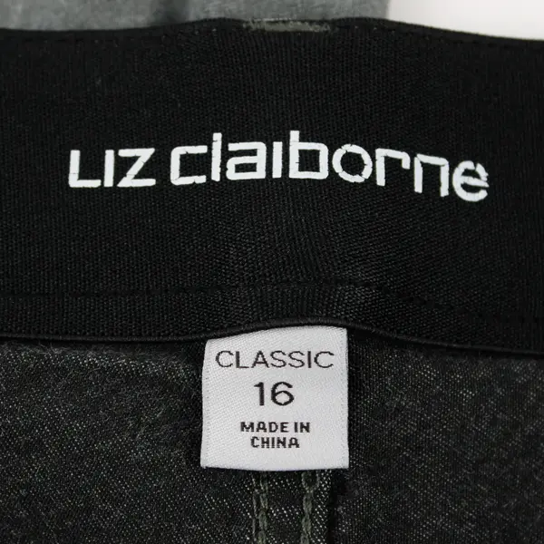 Liz Claiborne Gray Classic Slim Leg Shorts Women's Size 16