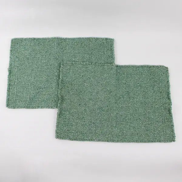 Lot Of 2 Unbranded Solid Green Color Woven Fabric Placemats 19.25" x 13.25"