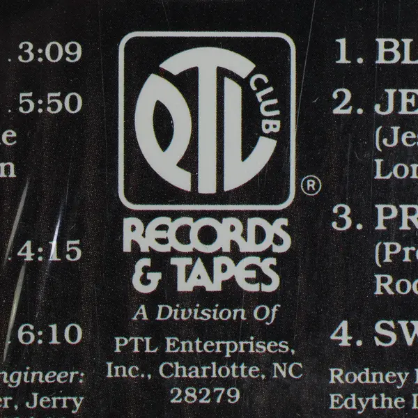 LP 1982 “Tammy Sings The Old Hymns” PTL Records