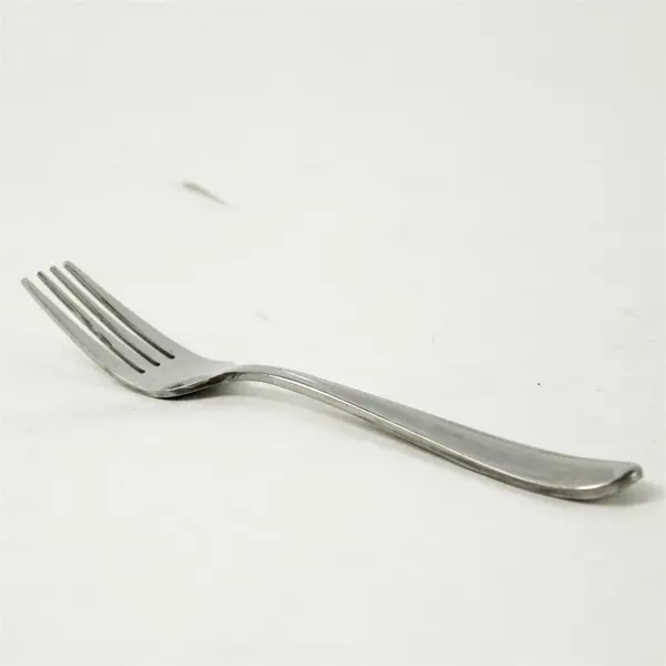 Set of 4 Oneida Dylan Stainless Forks