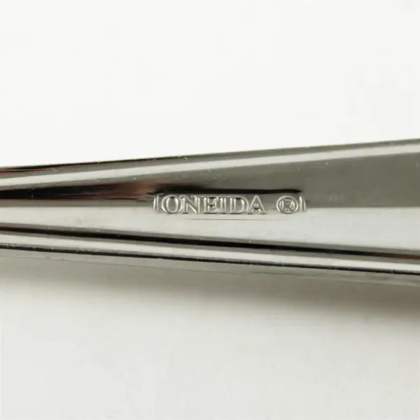 Set of 4 Oneida Dylan Stainless Forks