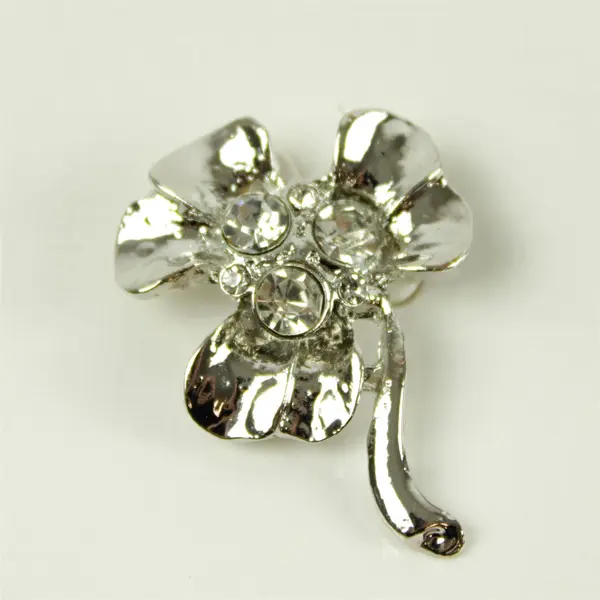 Vintage Now Bijoux by Meera Clear Rhinestone Silver Tone Clover Brooch