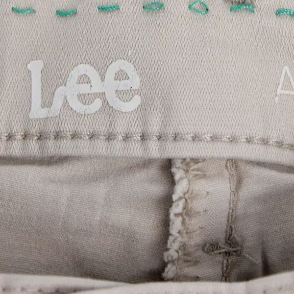 Lee Off-White All Day Pant Women's Size 16 Short FLAWED