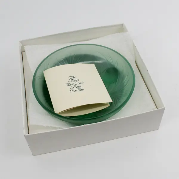 Holophane Veryls Pine Cones Bowl Green 1935/1986