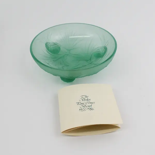 Holophane Veryls Pine Cones Bowl Green 1935/1986