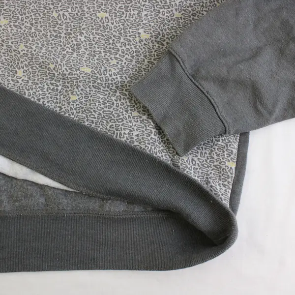 Hybrid Promotions Gray Leopard Print Sweatshirt Women's XL