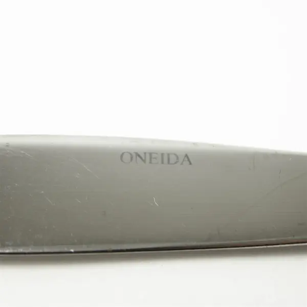 Lot of 4 Oneida Southwyck Stainless Steel Butter Knives