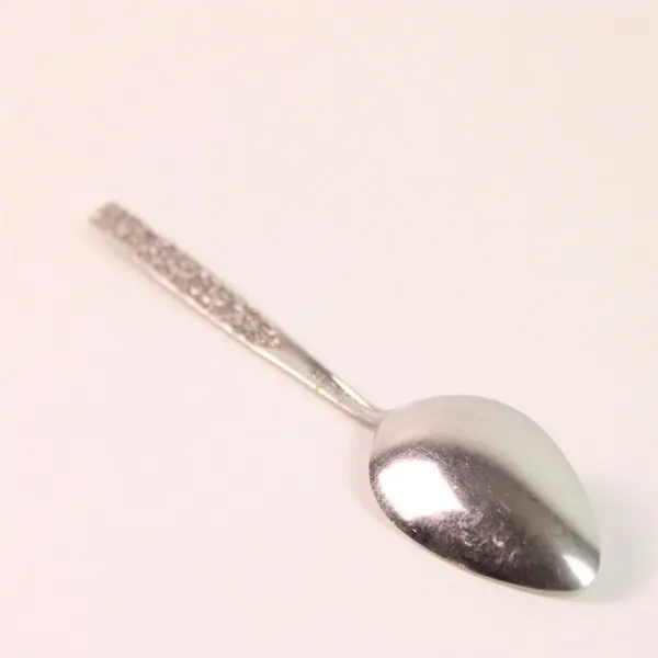 Lot of 4 Oneida Silver Montage Pattern Black Accent SS Teaspoons 6.25" Rare Find