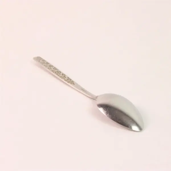 Lot of 8 Oneida Silver Montage Pattern Black Accent SS Teaspoons 6.25" Rare Find