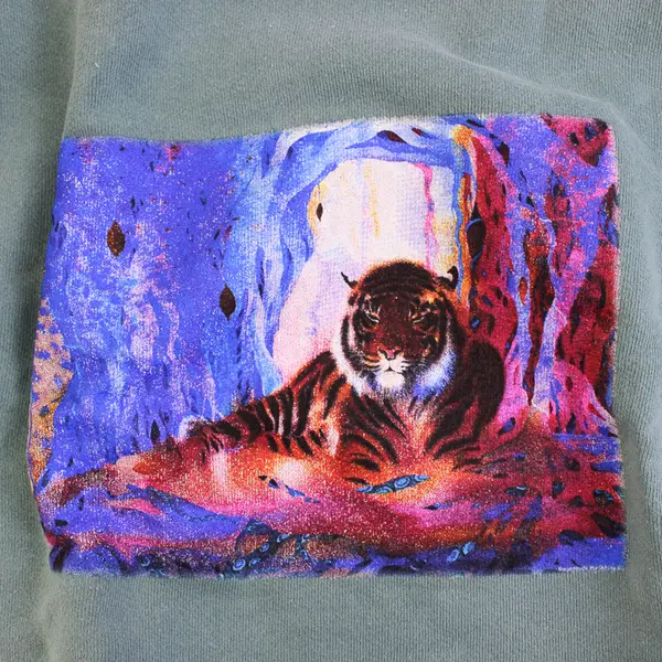 NWOT Vtg Comfort Colors Adult S Teal Tiger Graphic Crew Neck Pullover Sweater