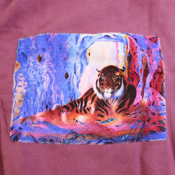 NWOT Vtg Comfort Colors Adult S Purple Tiger Graphic Crew Neck Pullover Sweater
