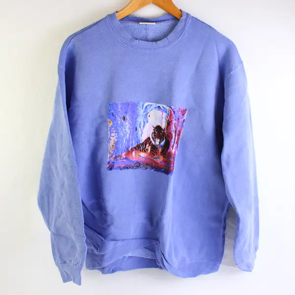 NWOT Vtg Comfort Colors Adult S Lilac Tiger Graphic Crew Neck Pullover Sweater