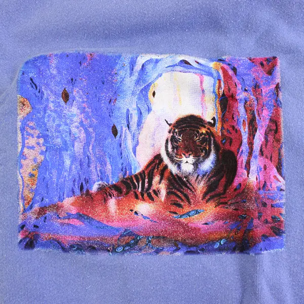 NWOT Vtg Comfort Colors Adult S Lilac Tiger Graphic Crew Neck Pullover Sweater