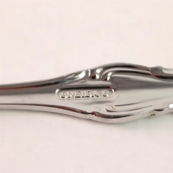 Oneida Silver Mikayla Pattern Stainless Dinner Fork 8" Good Rare Hard-to-Find