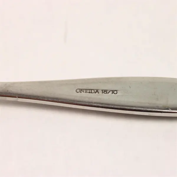 5 Oneida Silver Moderne Pattern 18/10 SS 2 Soup Spoons 3 Teaspoons Rare HTF  Pat