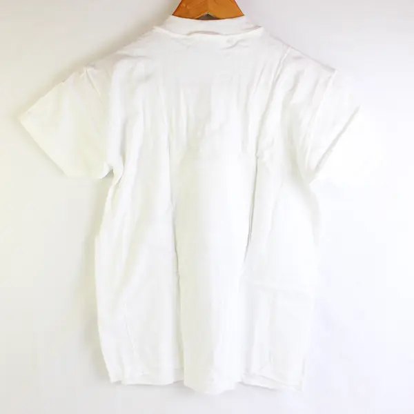 NWOT Vtg Hanes Beefy-T Youth M (10/12)  White Rhino Graphic Short Sleeve T-Shirt