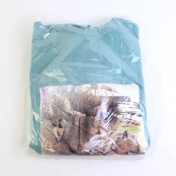 NWOT Vtg Oneita Adult M Green Sleeping Wolf Graphic Crew Neck Pullover Sweater