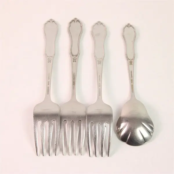 Lot of 4 Oneida Silver Morning Lace Pattern SS 3 Salad Forks 1 Sugar Spoon Rare