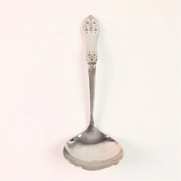 Oneida Silver Morning Lace Pattern SS Solid Gravy Ladle 7.75" Rare HTF Piece