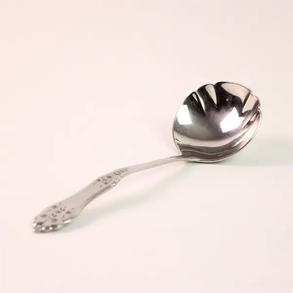 Oneida Silver Morning Lace Pattern SS Solid Gravy Ladle 7.75" Rare HTF Piece