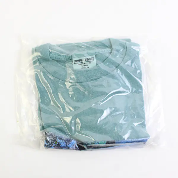 NWOT Vtg Comfort Colors Adult M Lilac Rhino Graphic Short Sleeve T-Shirt