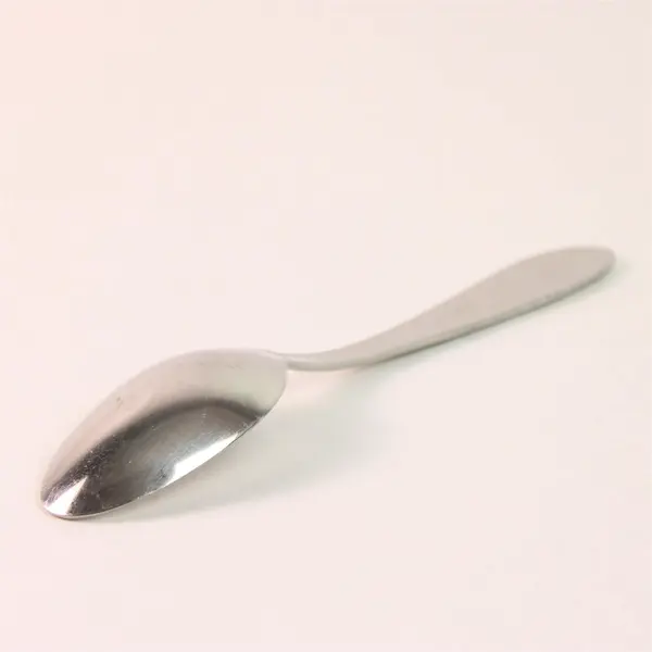 Oneida Silver Manderly Pattern 18/10 Stainless Oval Soup Spoon 8" Rare Piece 