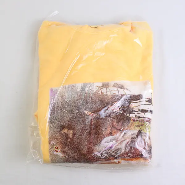 NWOT Vtg Oneita Adult M Yellow Sleeping Wolf Graphic Crew Neck Pullover Sweater