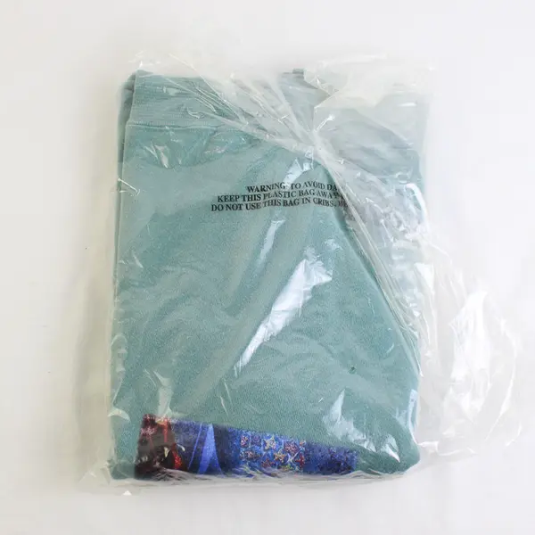 NWOT Vtg Oneita Adult M Green Giraffe Graphic Crew Neck Pullover Sweater