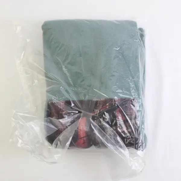 NWOT Vtg Oneita Adult M Dark Green Totem Pole Graphic Crew Neck Pullover Sweater