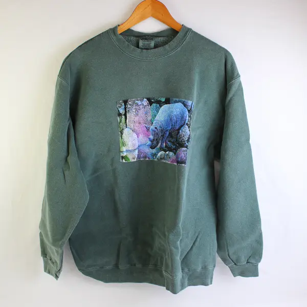 NWOT Vtg Oneita Adult M Green Rhino Graphic Crew Neck Pullover Sweater
