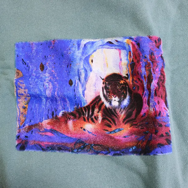 NWOT Vtg Oneita Adult M Teal Tiger Graphic Crew Neck Pullover Sweater