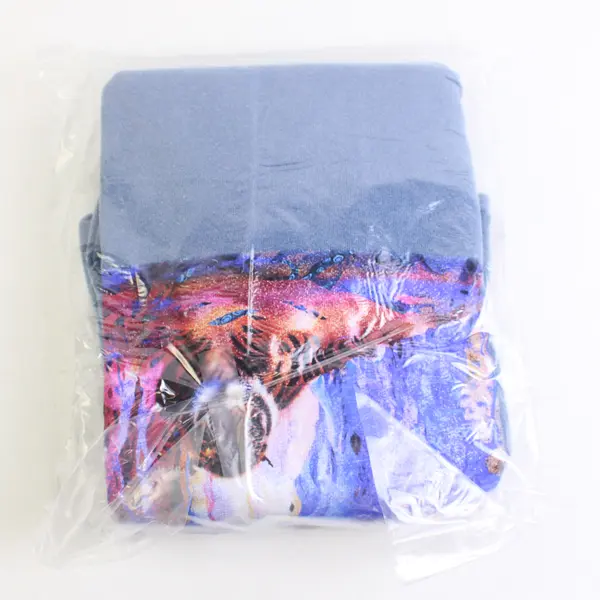 NWOT Vtg Oneita Adult M Blue Tiger Graphic Crew Neck Pullover Sweater