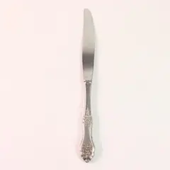 Oneida Silver Morning Lace Pattern SS Black Accent Dinner Knife 9" Long Good