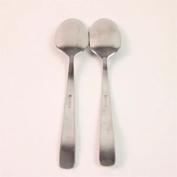 Lot Of 2 Oneida Silver Madeline Pattern 18/0 Stainless Teaspoons 6.5" Long Good