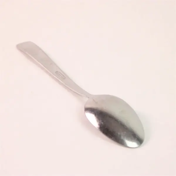 Lot Of 2 Oneida Silver Madeline Pattern 18/0 Stainless Teaspoons 6.5" Long Good