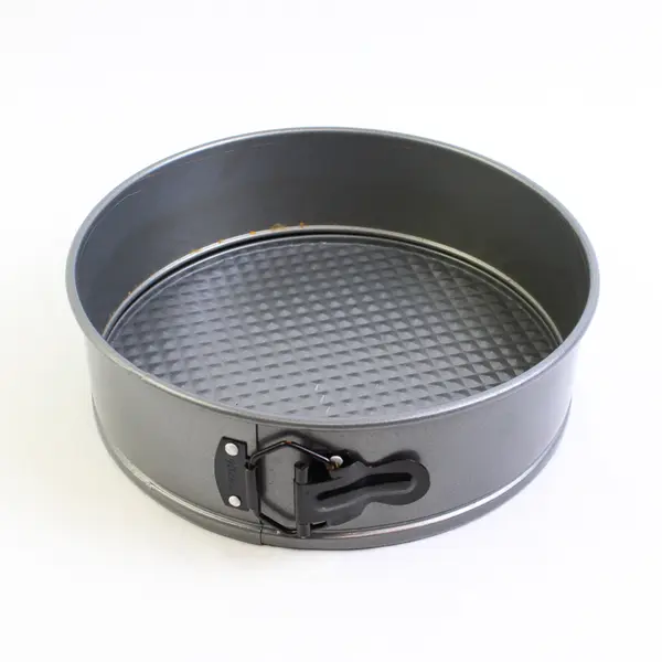 Non-Stick Heavy Duty Wilton Springform Pan 9.2" Round #2105-1075