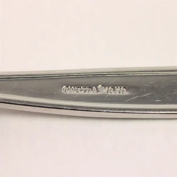 Oneida Silver Montague Pattern 18/10 Stainless Steel Teaspoon 6.25" Good