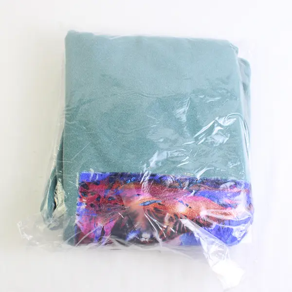 NWOT Vtg Comfort Colors Adult L Teal Tiger Graphic Crew Neck Pullover Sweater