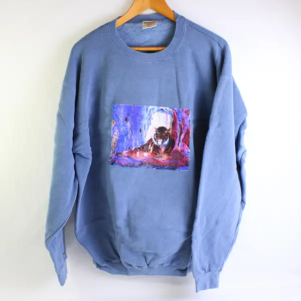 NWOT Vtg Comfort Colors Adult L Blue Tiger Graphic Crew Neck Pullover Sweater