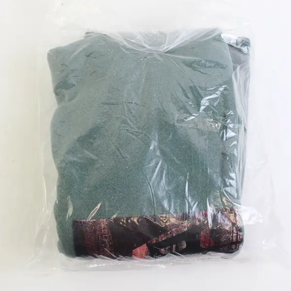 NWOT Vtg Oneita Adult XL Dark Green Totem Pole Graphic Pullover Sweater