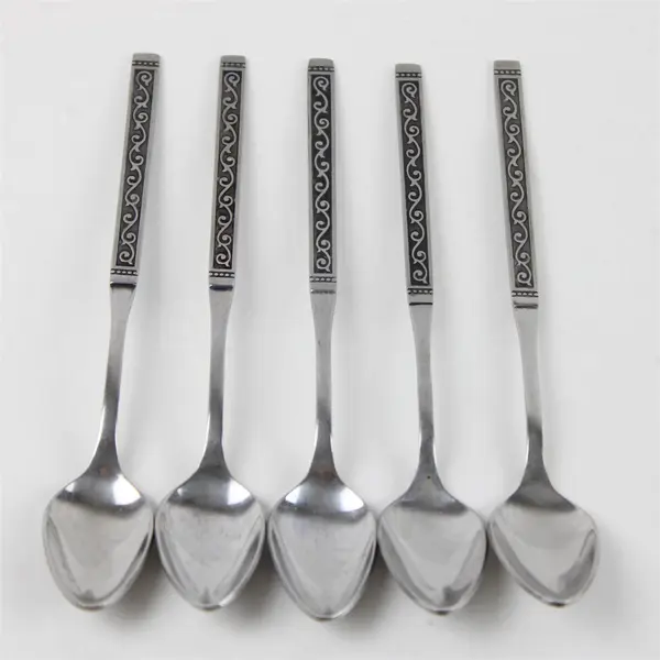 Set of 5 Oneida Spanish Court Stainless Ice Tea Spoons 7.5"