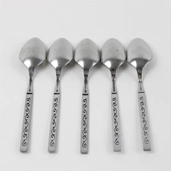 Set of 5 Oneida Spanish Court Stainless Teaspoons