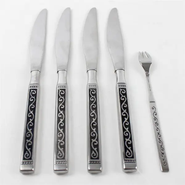 Lot of 5 Oneida Spanish Court Stainless 4 Modern Hollow Knives & Seafood Fork