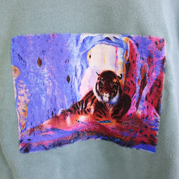 NWOT Vtg Oneita Adult XL Green Tiger Graphic Crew Neck Pullover Sweater