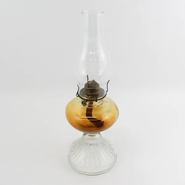 Vintage 1940s Eagle 18” Tall Amber And Clear Glass Kerosene/Oil Lamp With Globe
