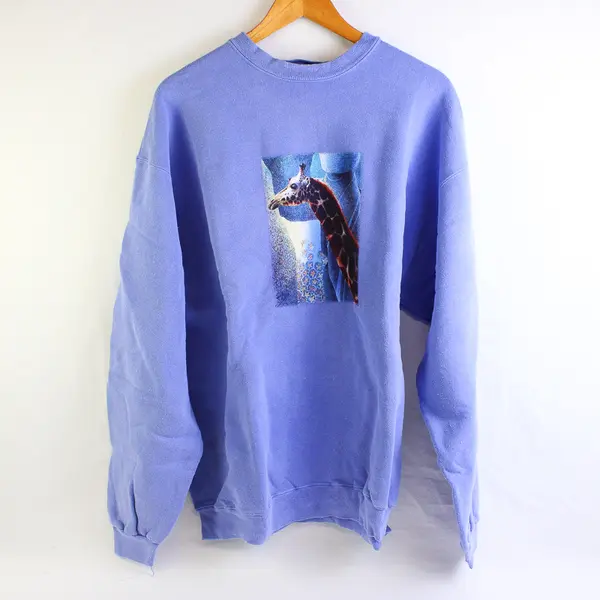 NWOT Vtg Oneita Adult XL Lilac Giraffe Graphic Crew Neck Pullover Sweater